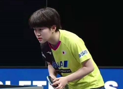 人士对他的 人士对他的